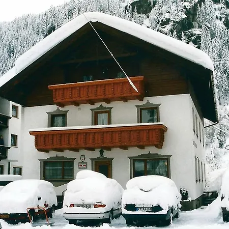 Haus Paznaun Pensjonat